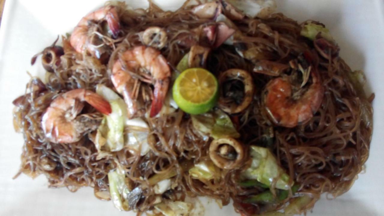 Mother Teresa Rooms&Restaurant Oslob Exterior foto