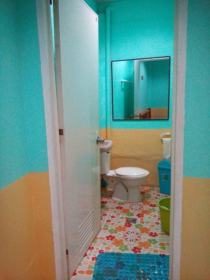 Mother Teresa Rooms&Restaurant Oslob Exterior foto
