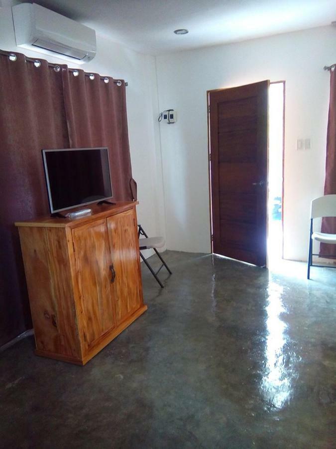 Mother Teresa Rooms&Restaurant Oslob Exterior foto